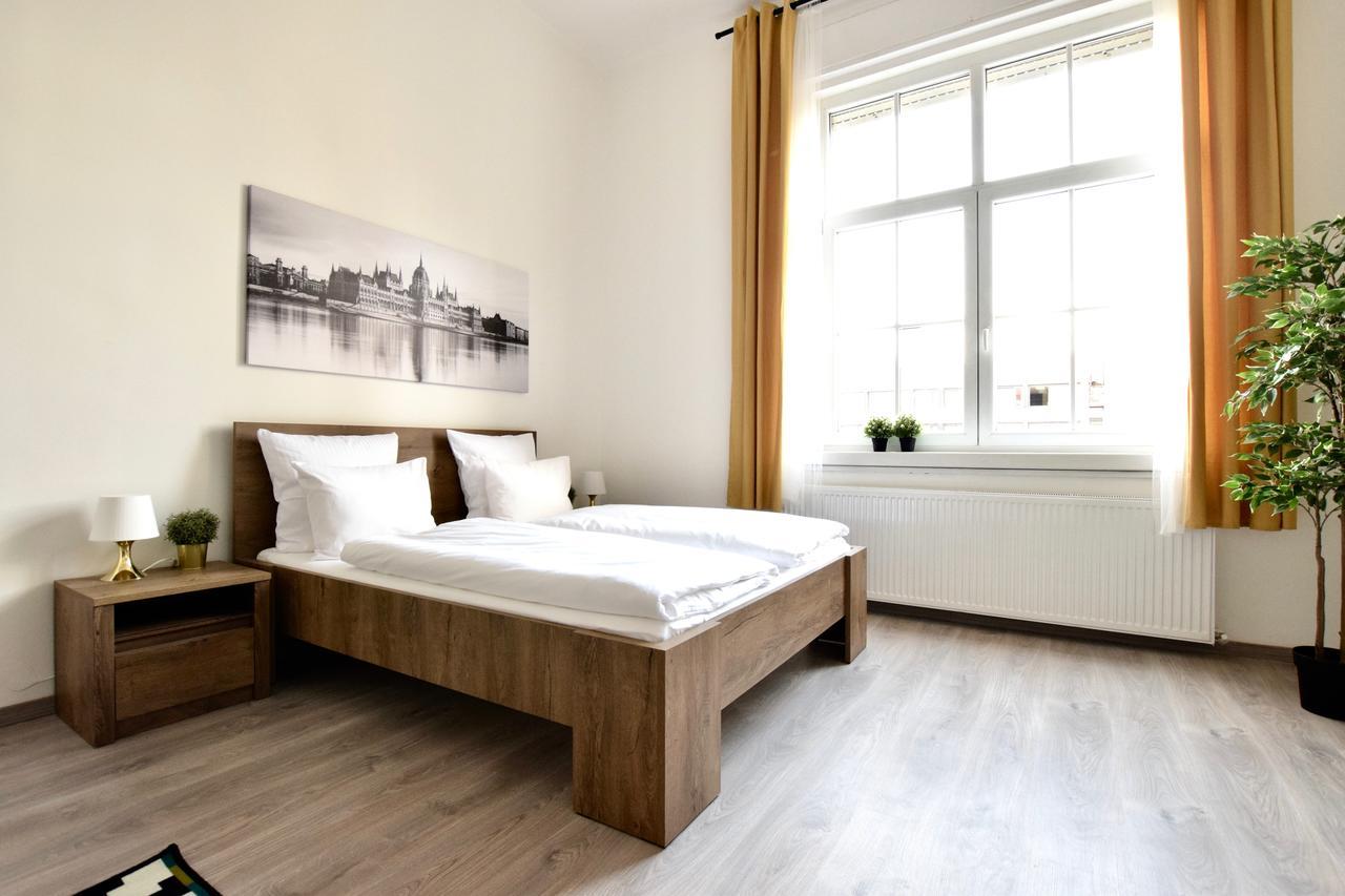 Standard Apartment By Hi5 - Bazilika Suite Budapest Extérieur photo