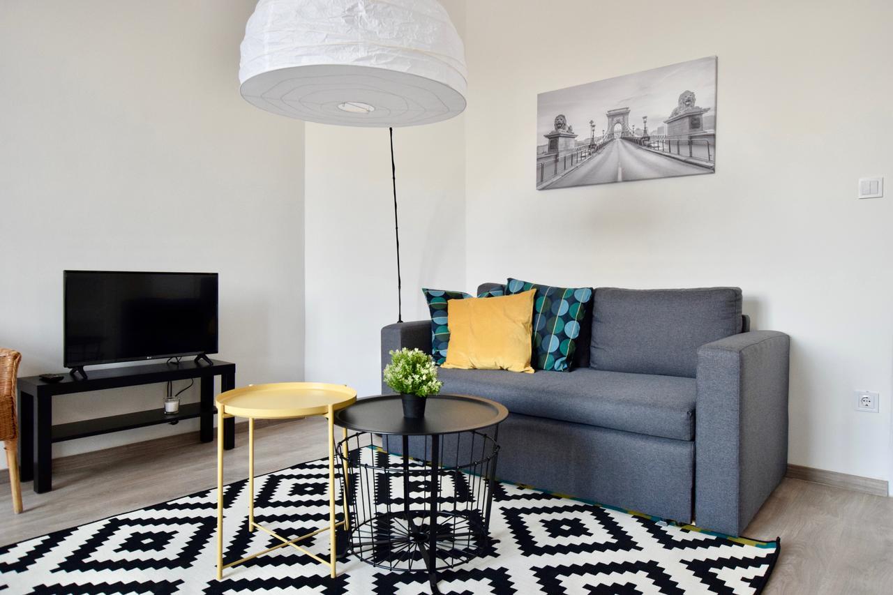 Standard Apartment By Hi5 - Bazilika Suite Budapest Extérieur photo