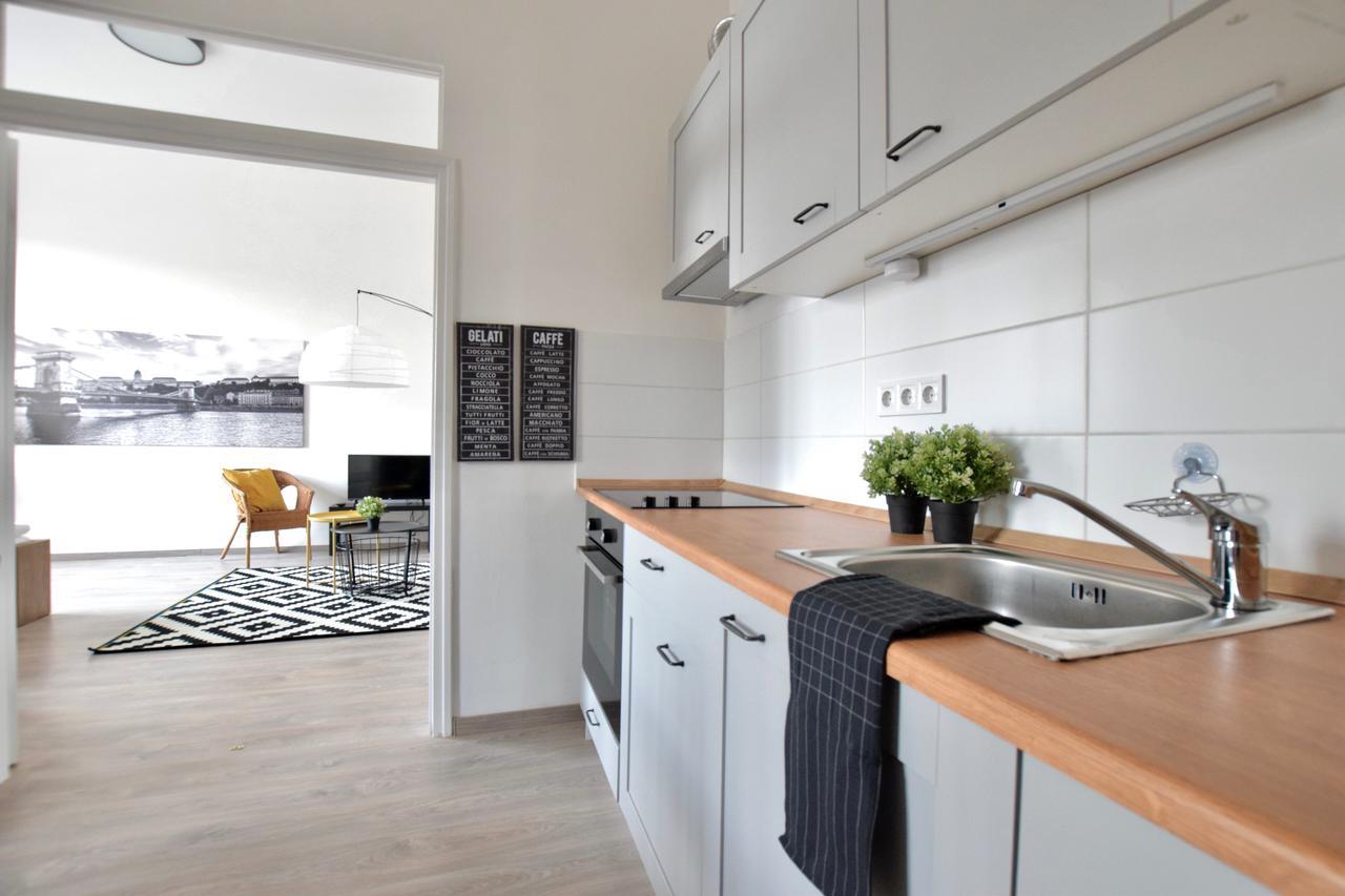 Standard Apartment By Hi5 - Bazilika Suite Budapest Extérieur photo